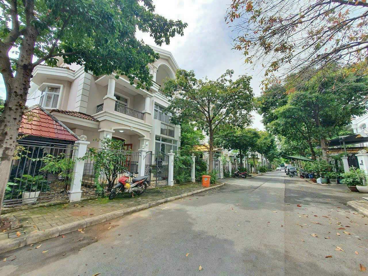 Biệt Thự Đơn Lập Nam Viên Phú Mỹ Hưng Hướng Tây Tứ Trạch